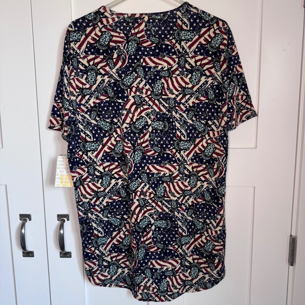 NWT LuLaRoe Irma Top Statue of Liberty 4th of July American Flag Womens Size XXS - Picture 3 of 8